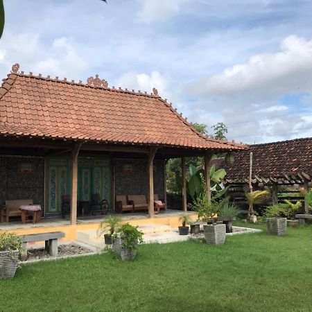 Legiyem Homestay Yogyakarta Extérieur photo