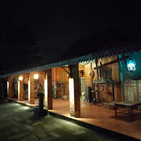 Legiyem Homestay Yogyakarta Extérieur photo