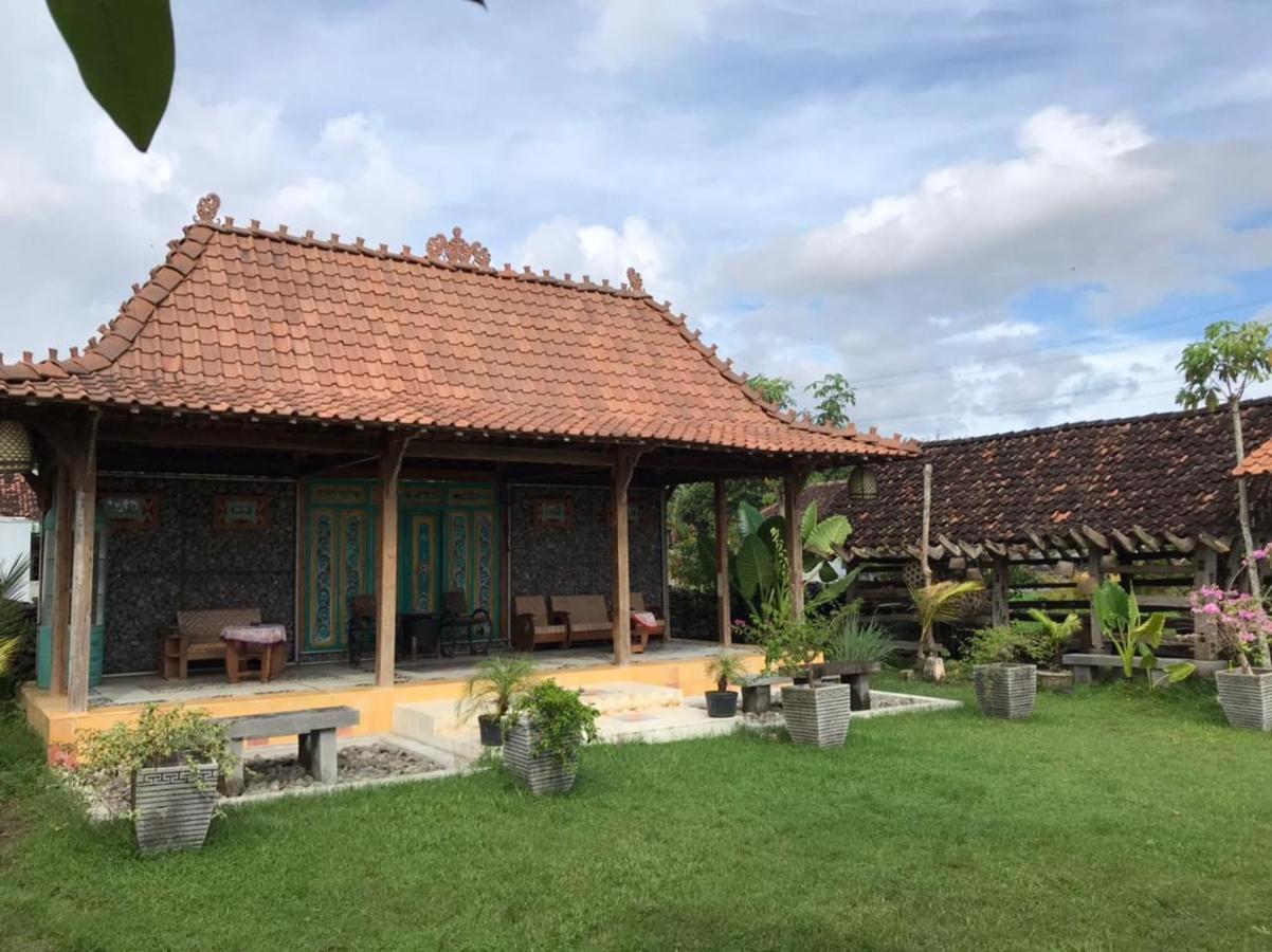 Legiyem Homestay Yogyakarta Extérieur photo
